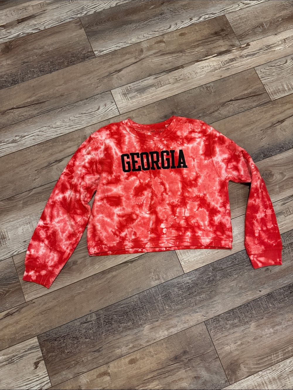 Pressbox Red Tie-Dye GEORGIA Cropped Long Sleeve Sweatshirt